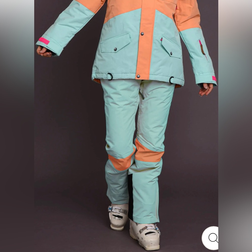 SNOW PANTS NEW WITH TAGS